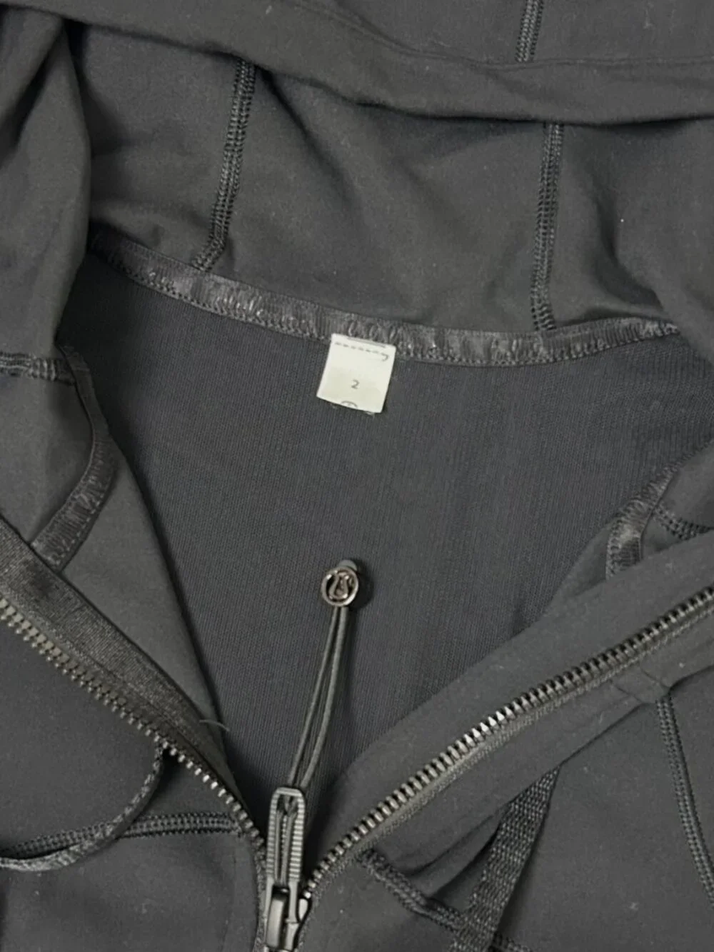 Lululemon Women's Define Hooded Nulu Jacket Black Full Zip Pockets Slim Fit Sz 2 - Picture 10 of 10